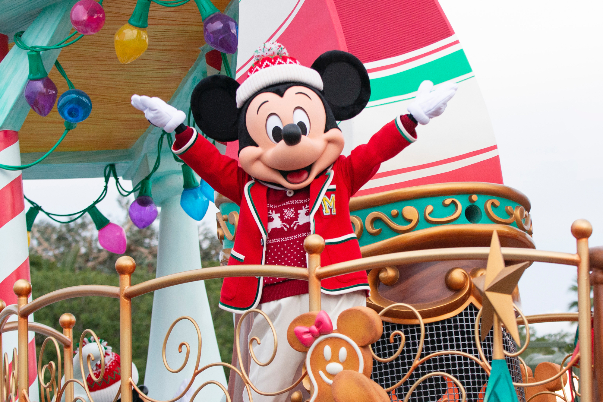東京ディズニーリゾート 3年ぶりに ディズニー クリスマス を実施 パレードやスペシャルメニュー グッズなど トラベル Watch