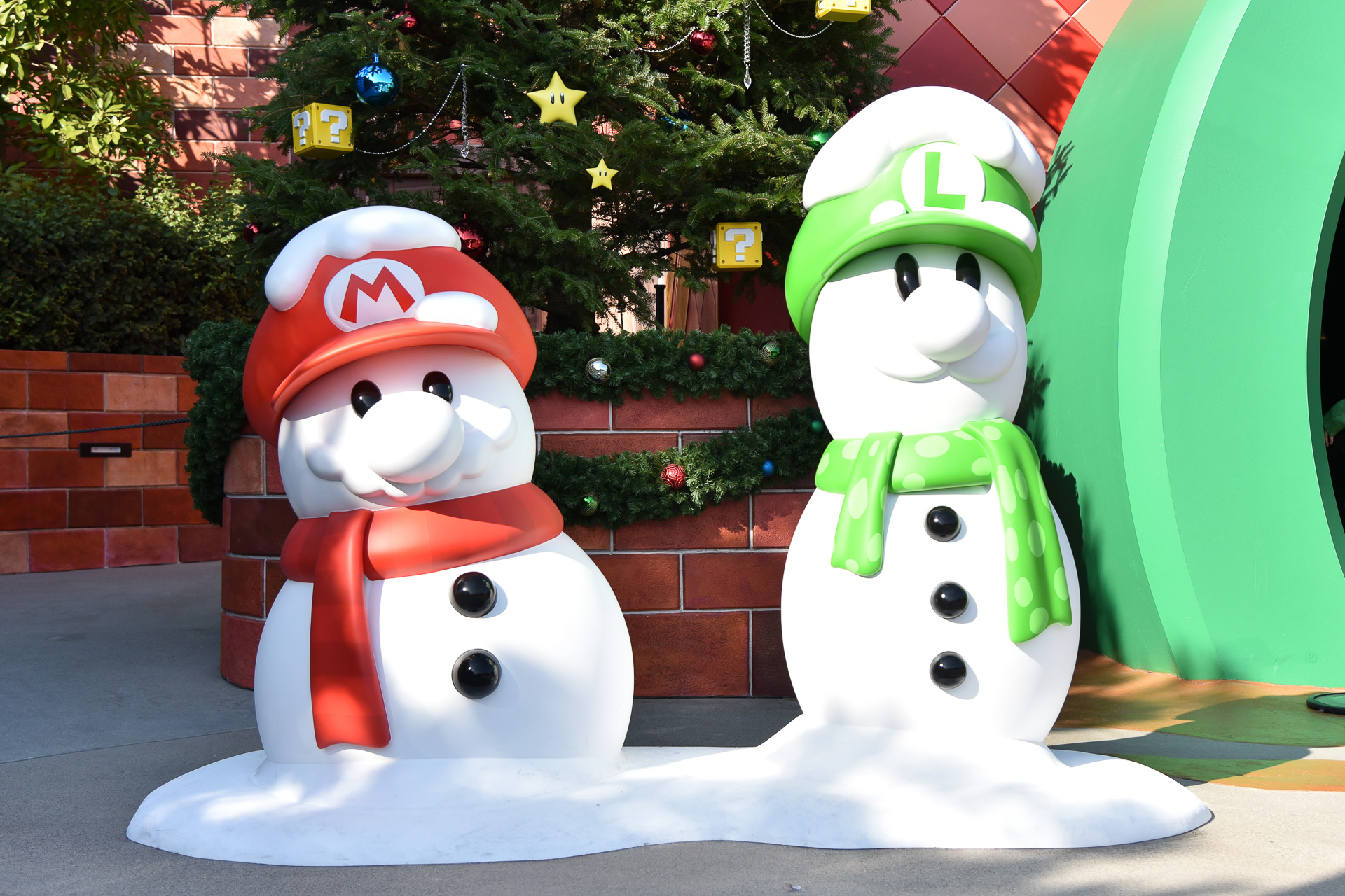 初のホリデー装飾でスーパー・ニンテンドー・ワールドも冬模様。USJの「NO LIMIT! クリスマス」に行ってきました！ トラベル Watch