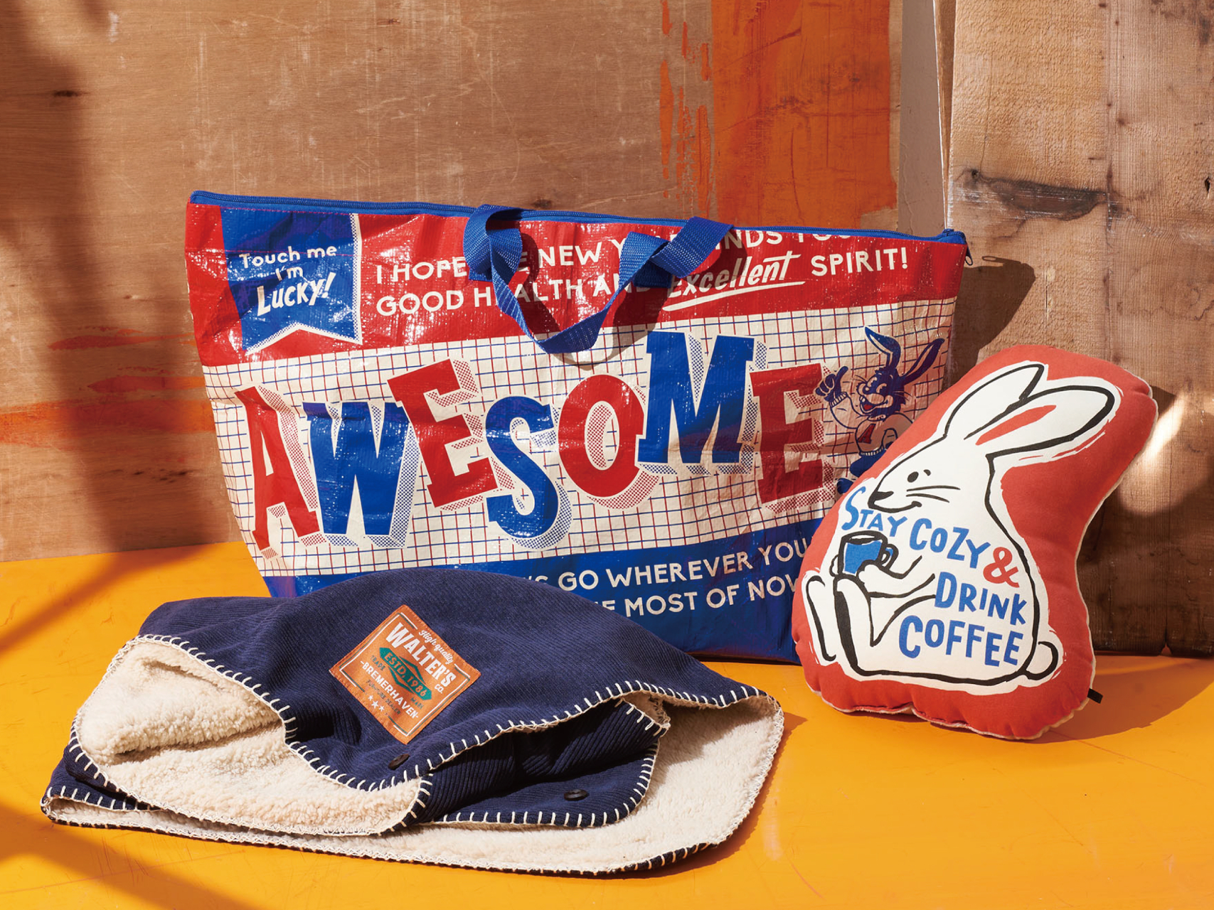 オーサムストア、兎グッズ10点入った福袋「干支バッグ 2023