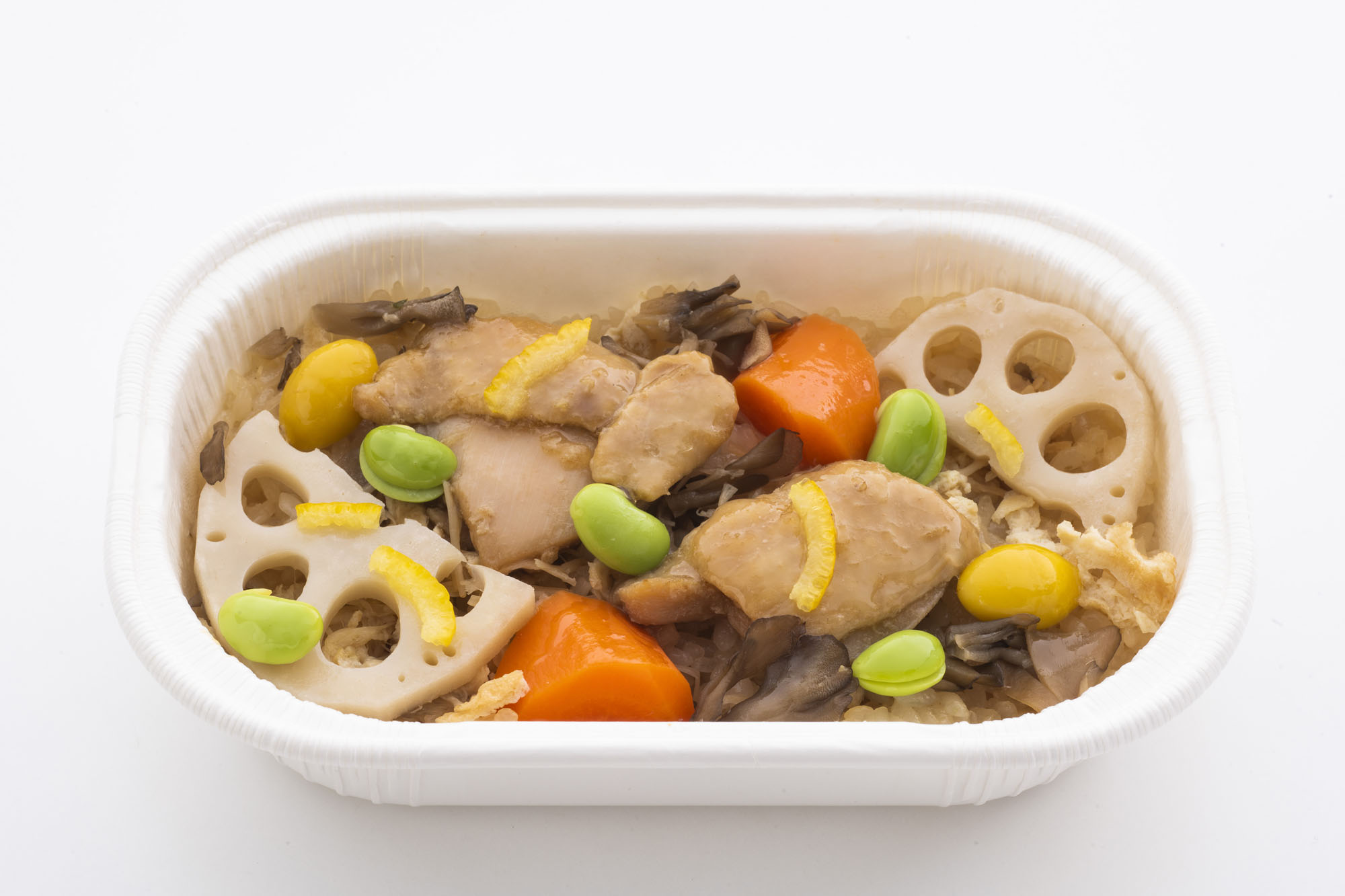 JAL、国際線機内食「RED à table」に新メニュー。第1弾は若鶏と蓮根の