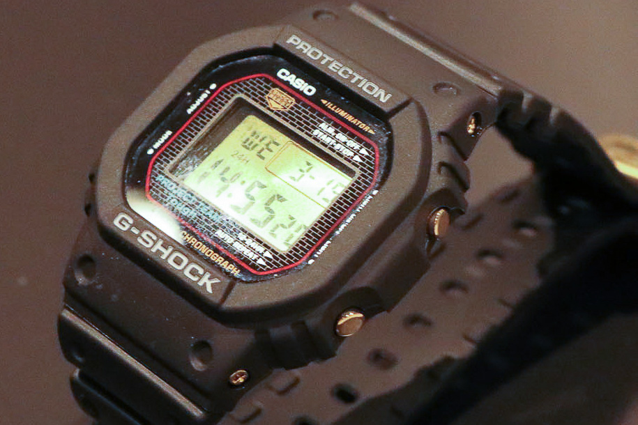 G-SHOCK、ステンレスに深層硬化処理を施した40周年記念モデルを