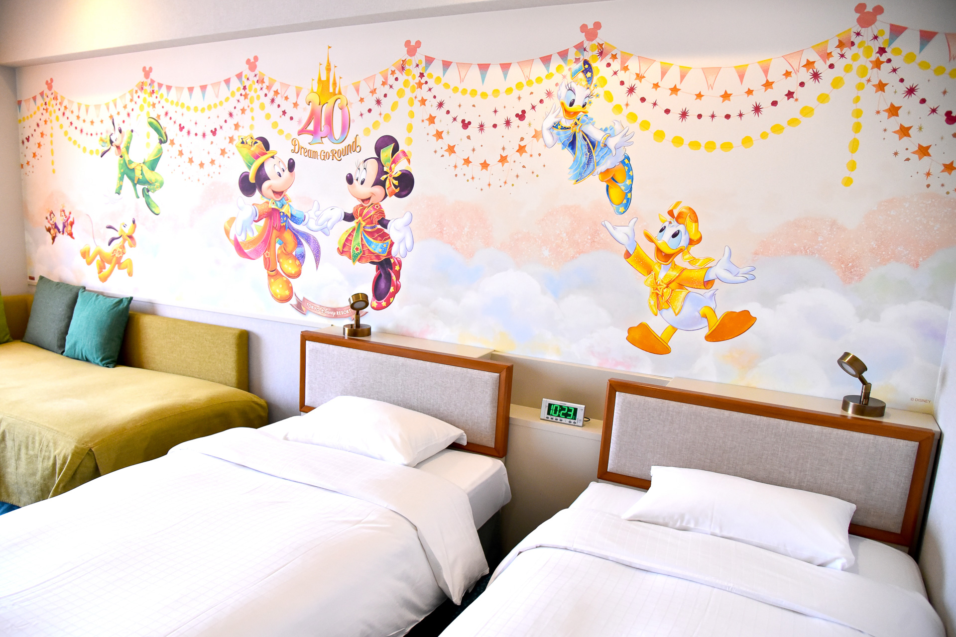 ディズニーホテルも開業40周年をお祝い! 泊まってみたいスペシャル
