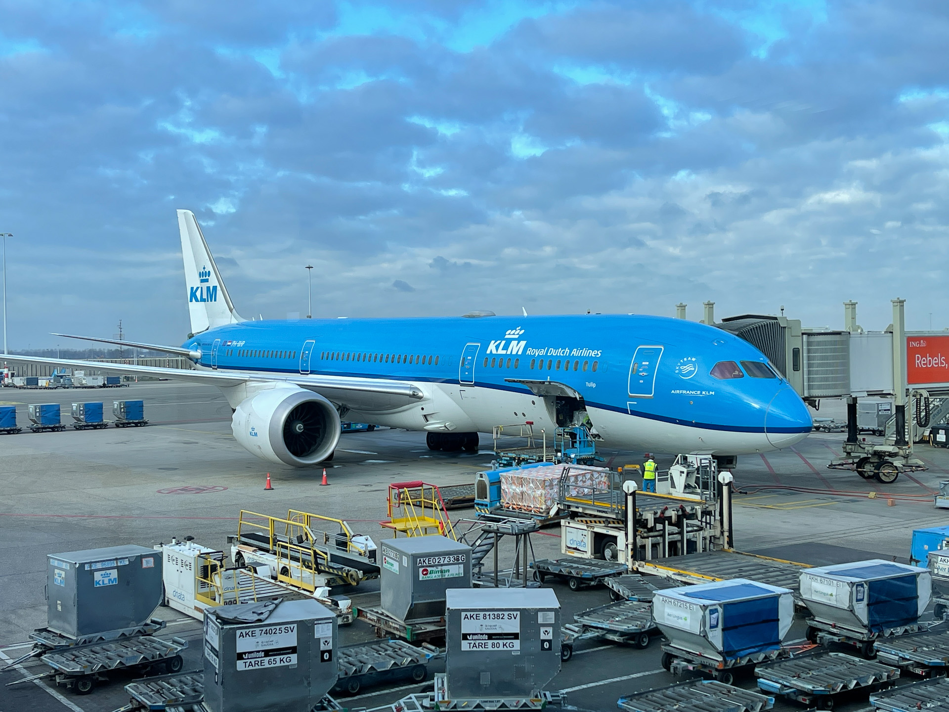 空の上からオランダを満喫できるKLMオランダ航空、成田