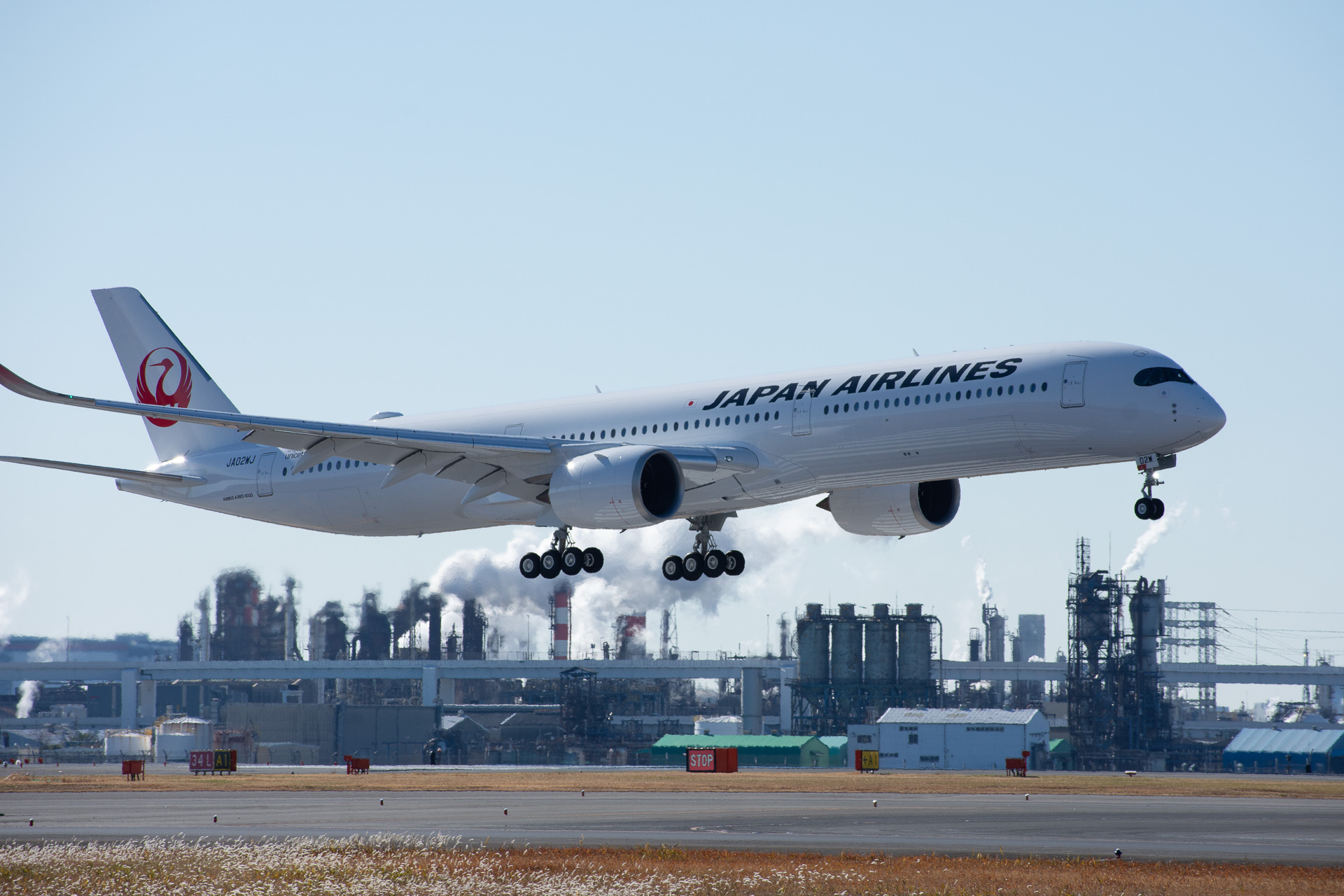 JALの新型機A350-1000、2号機が羽田にやってきた！ - トラベル Watch