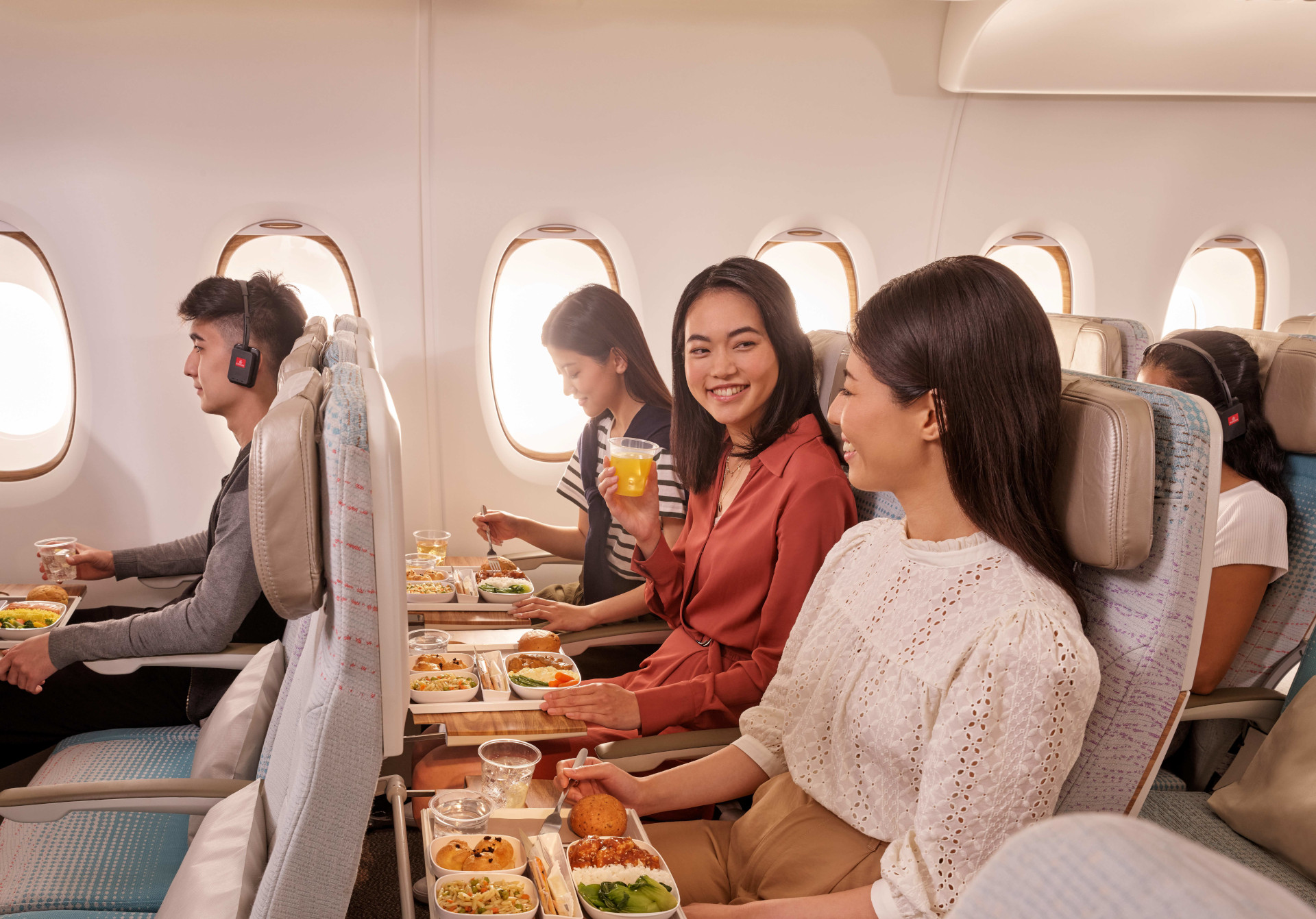 エミレーツ航空、16歳～31歳の学生を対象に学割運賃。エコノミー