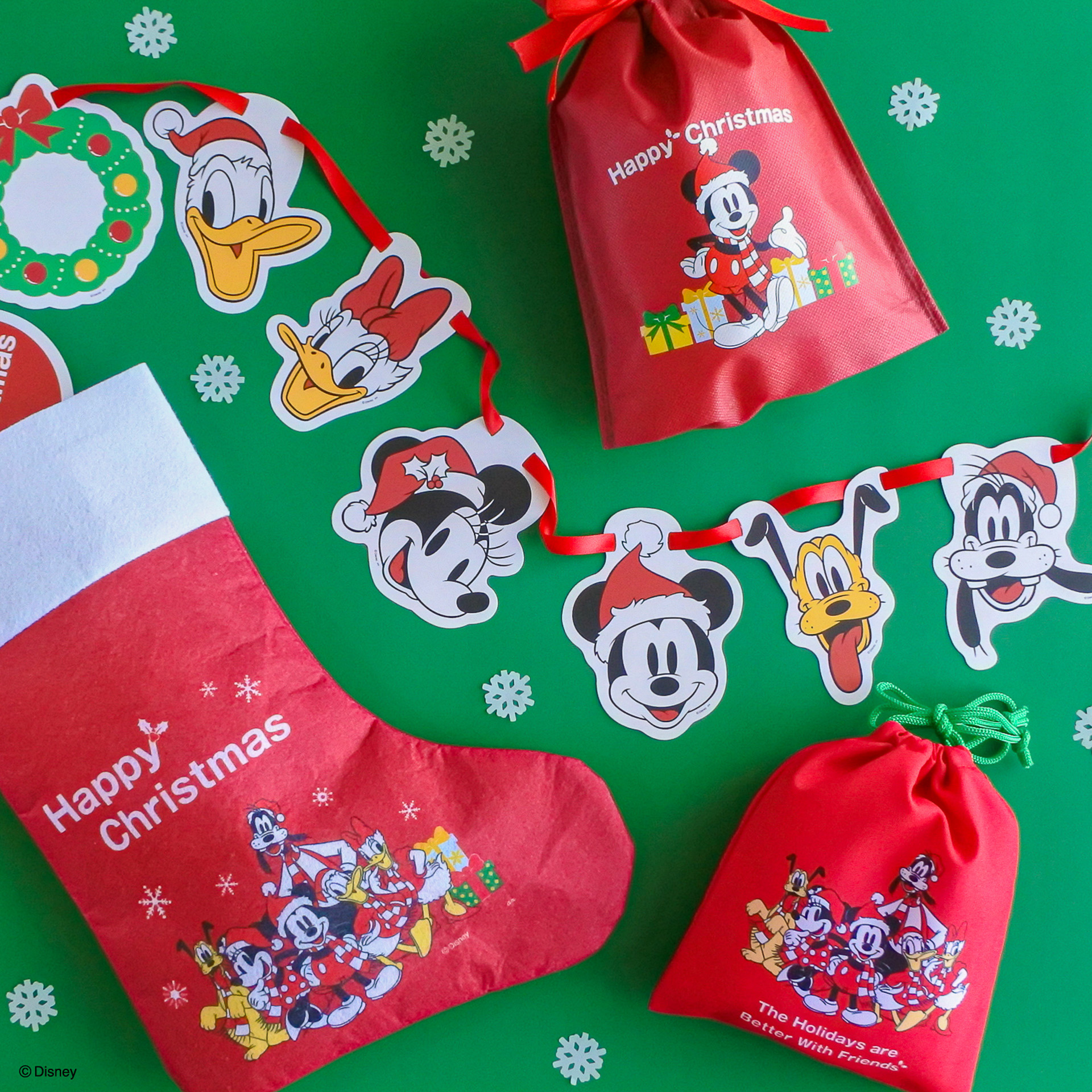 ディズニーのクリスマス雑貨、キャンドゥから初登場。サンタ帽の