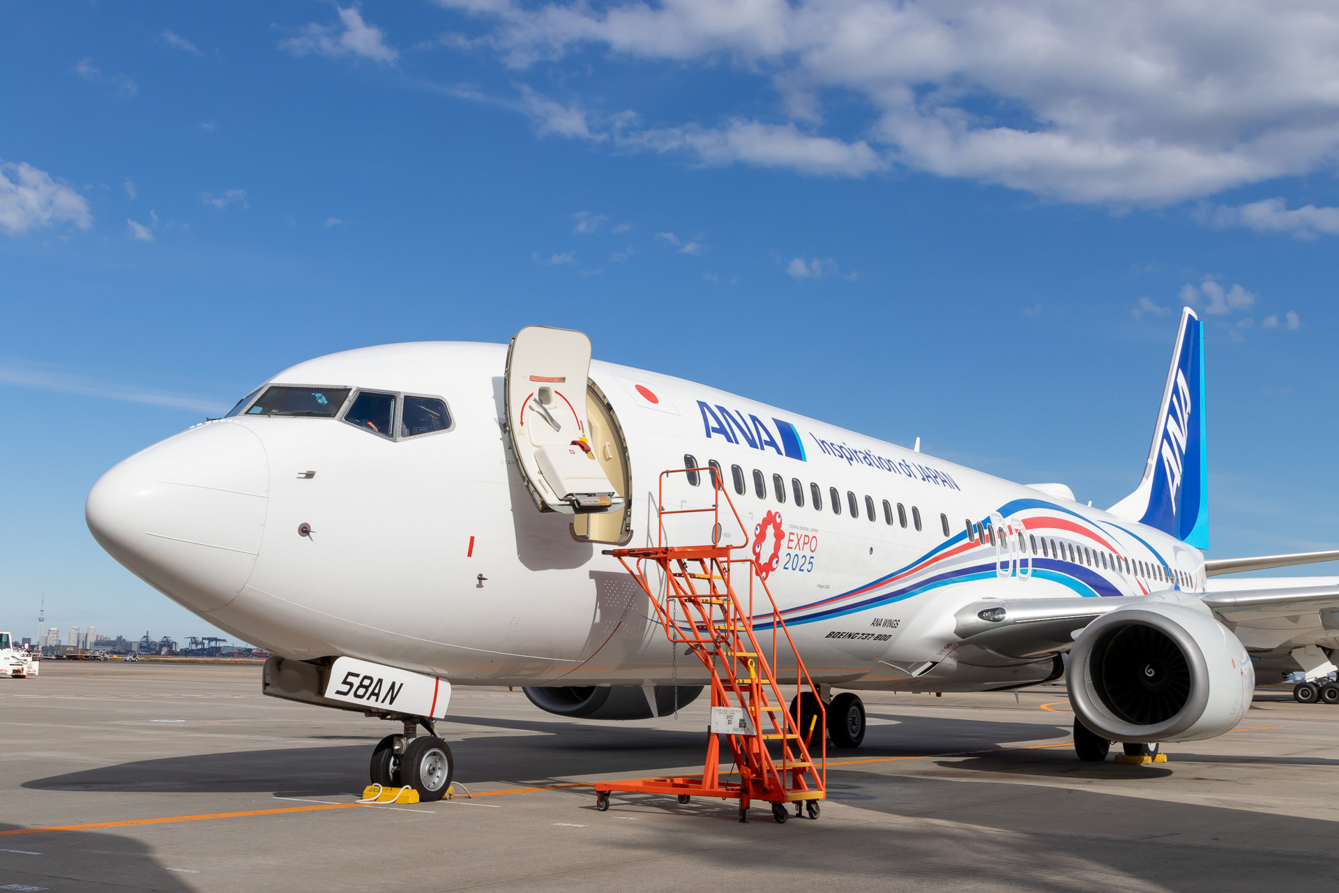 大阪・関西万博を記念したEXPO2025 ANA JETがデビュー。ミャクミャクも