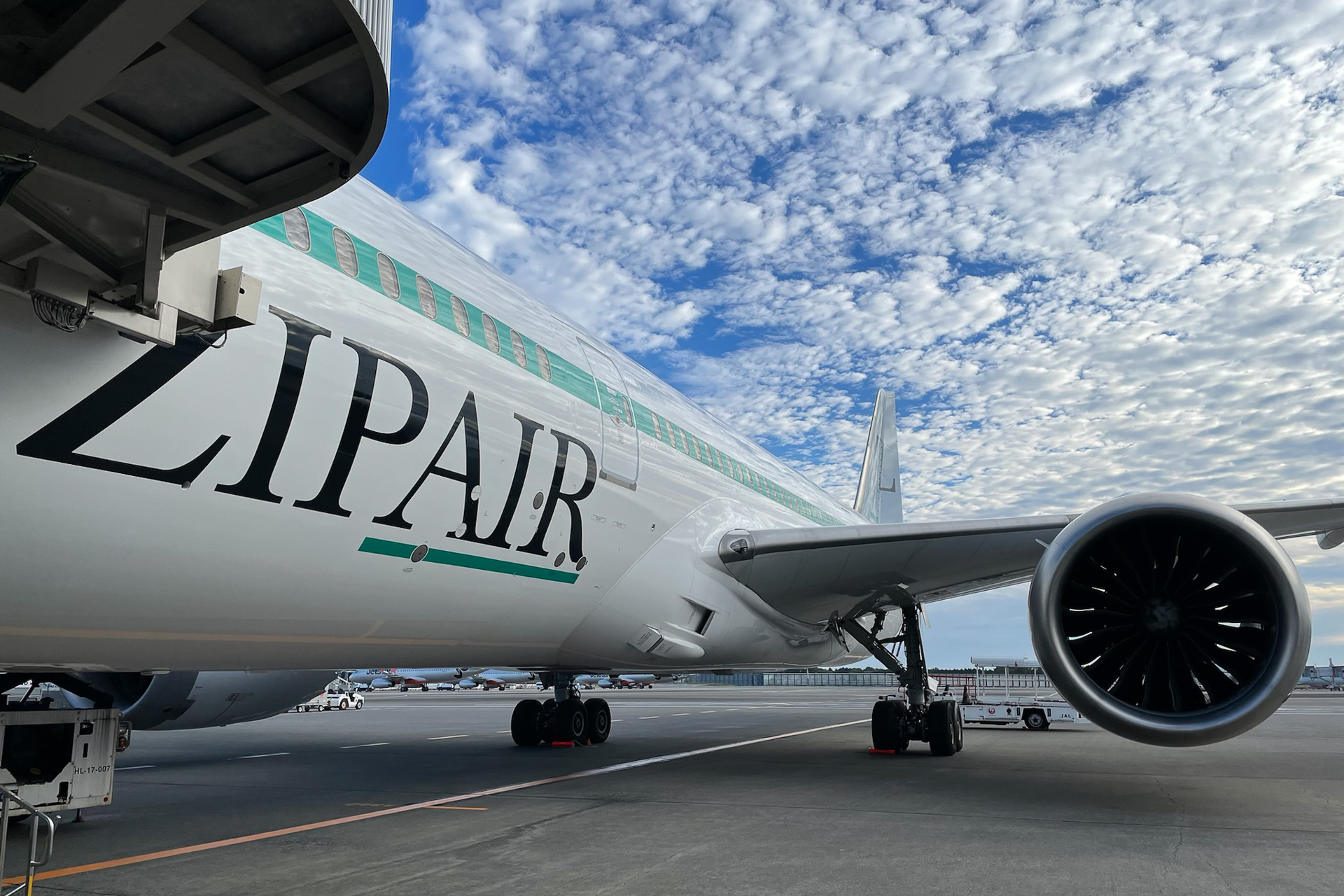 航空大学校 全31冊 【早売り希望、値下げ交渉歓迎します。バラ売り可能。】 ZIPAIR、6～9月搭乗分の夏セール。成田～ホノルルが片道2万円