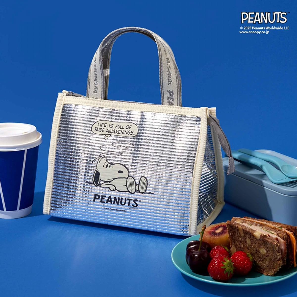 SPRiNG 9月号、付録は「スヌーピー」保冷ランチトート。マチたっぷりで