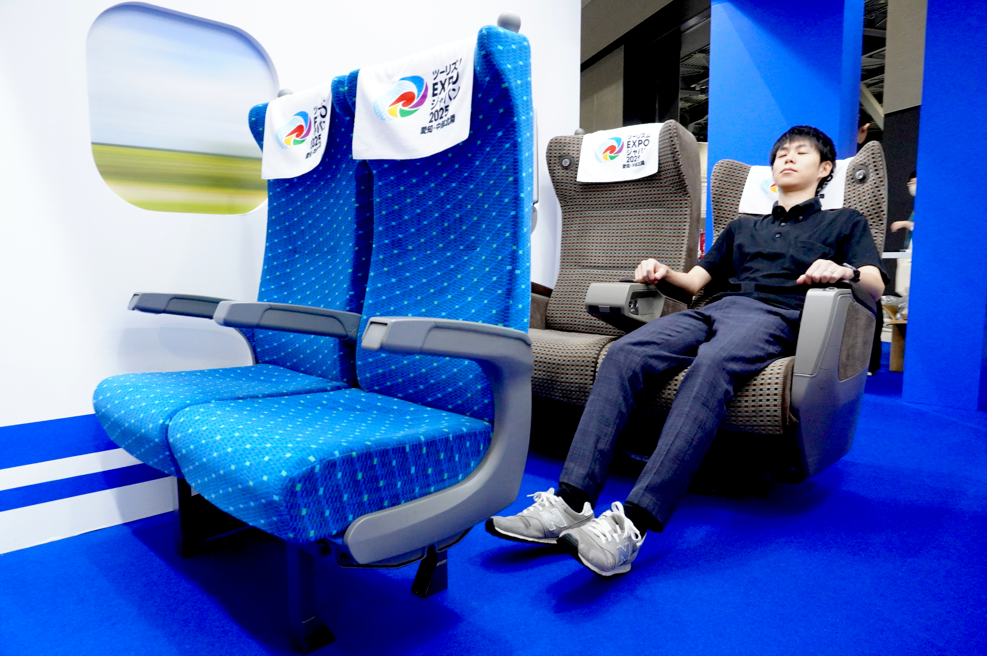 新幹線缶バッジ作りが楽しいJR東海ブース。土日は交通旅行系YouTuber