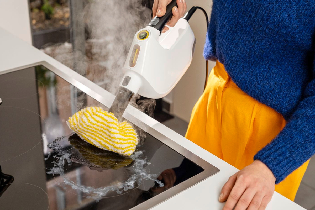 ケルヒャー、洗剤なしですぐ使えるハンディスチーマー「SC 1 Multi