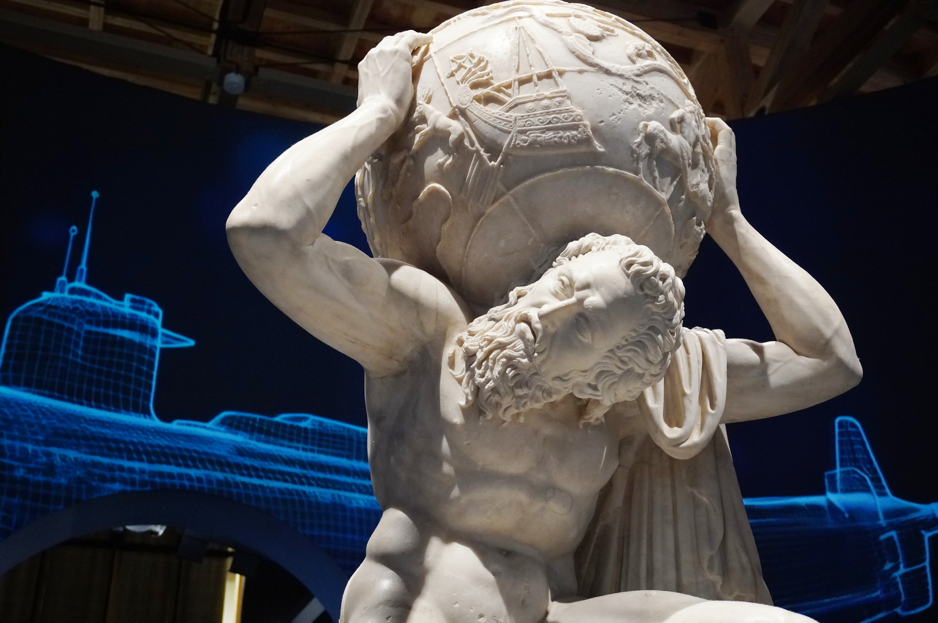 圧倒的人気を誇った「イタリア館」作品を振り返る。万博閉幕後には