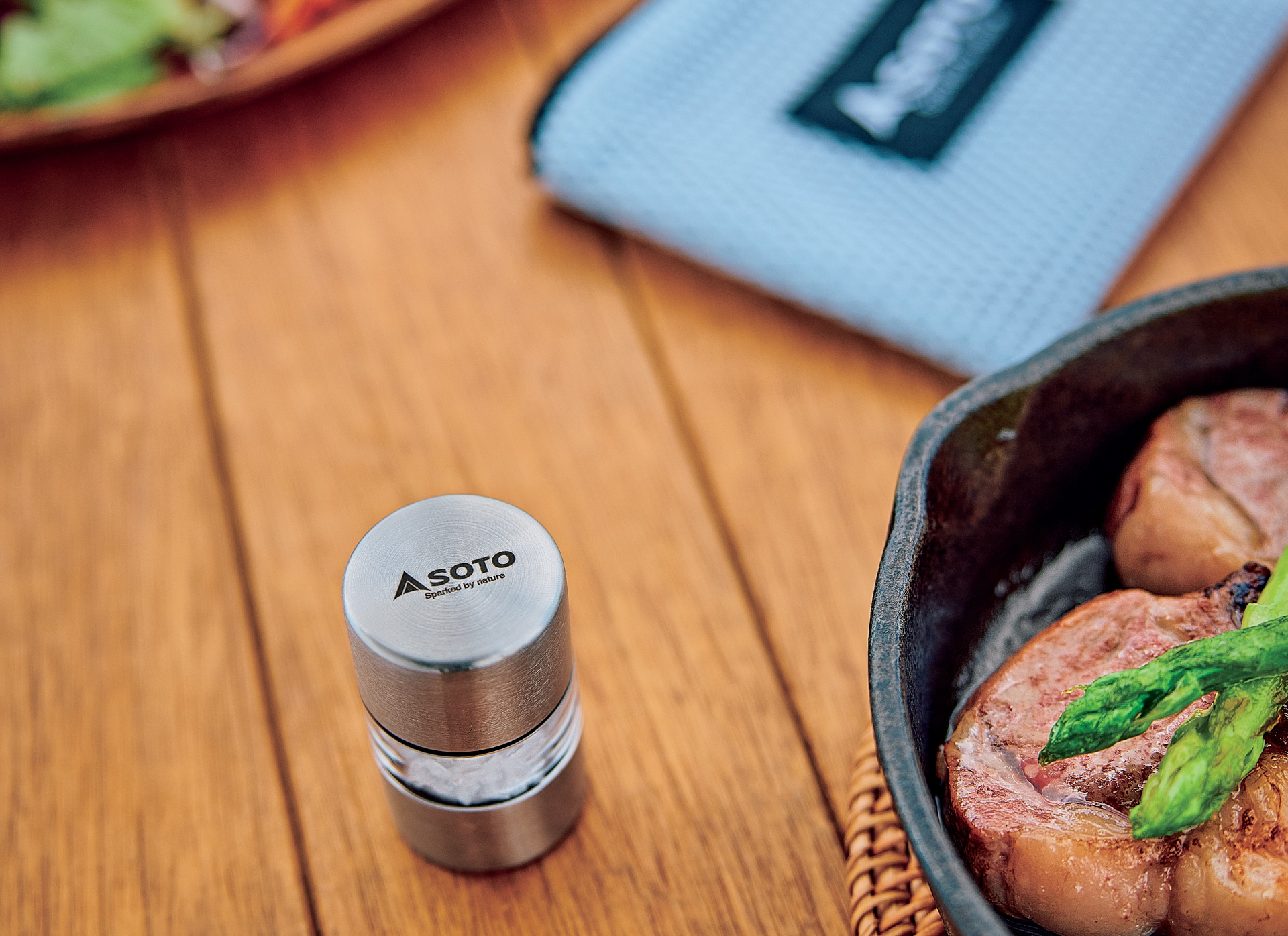 ★新品未使用★雑誌付録★ アウトドア おまとめ 13点セット 01.jpg