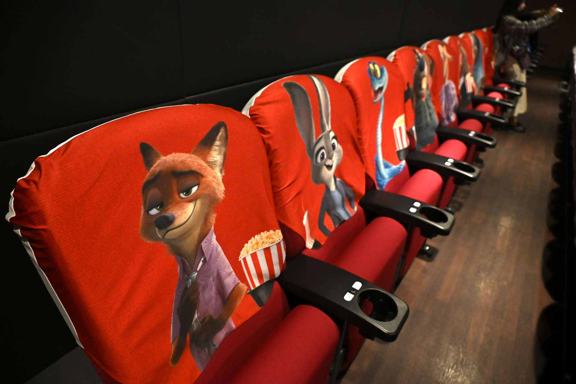 シネマイクスピアリが「ZOOTOPIARI」に!? 映画「ズートピア2」と連動