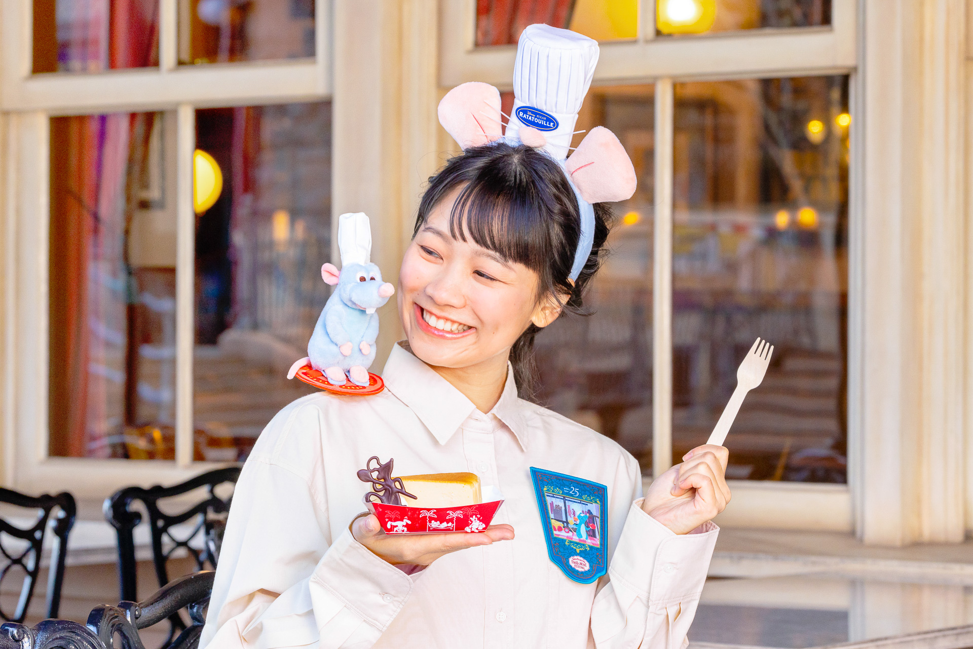 ディズニー　レミー　カチューシャ　ぬいぐるみ　肩のせ　セット 東京ディズニーシー、レミーのシェフ帽カチューシャや肩乗せぬいぐるみ