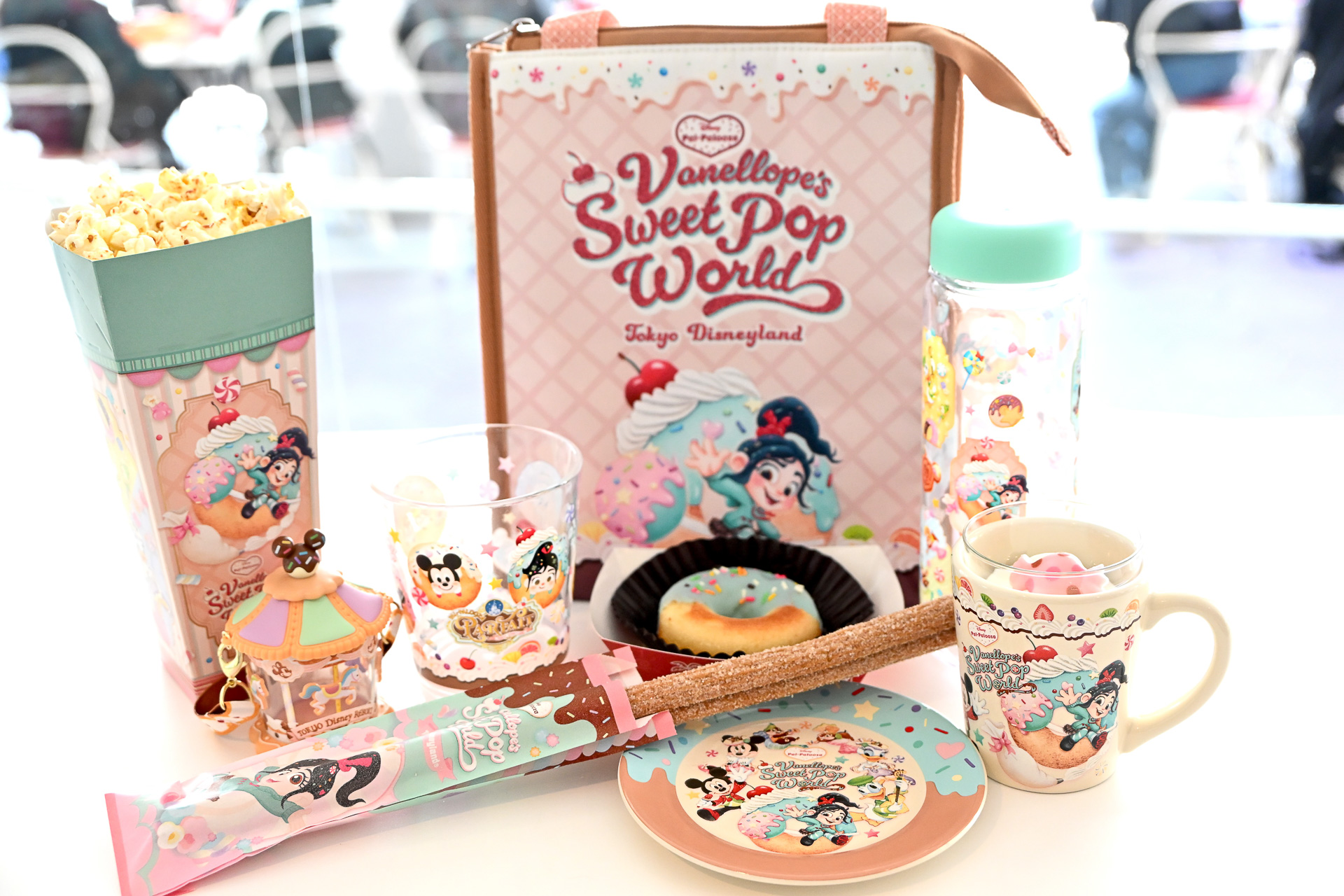 ヴァネロペのスウィーツ・ポップ・ワールド」スーベニアを大人買い