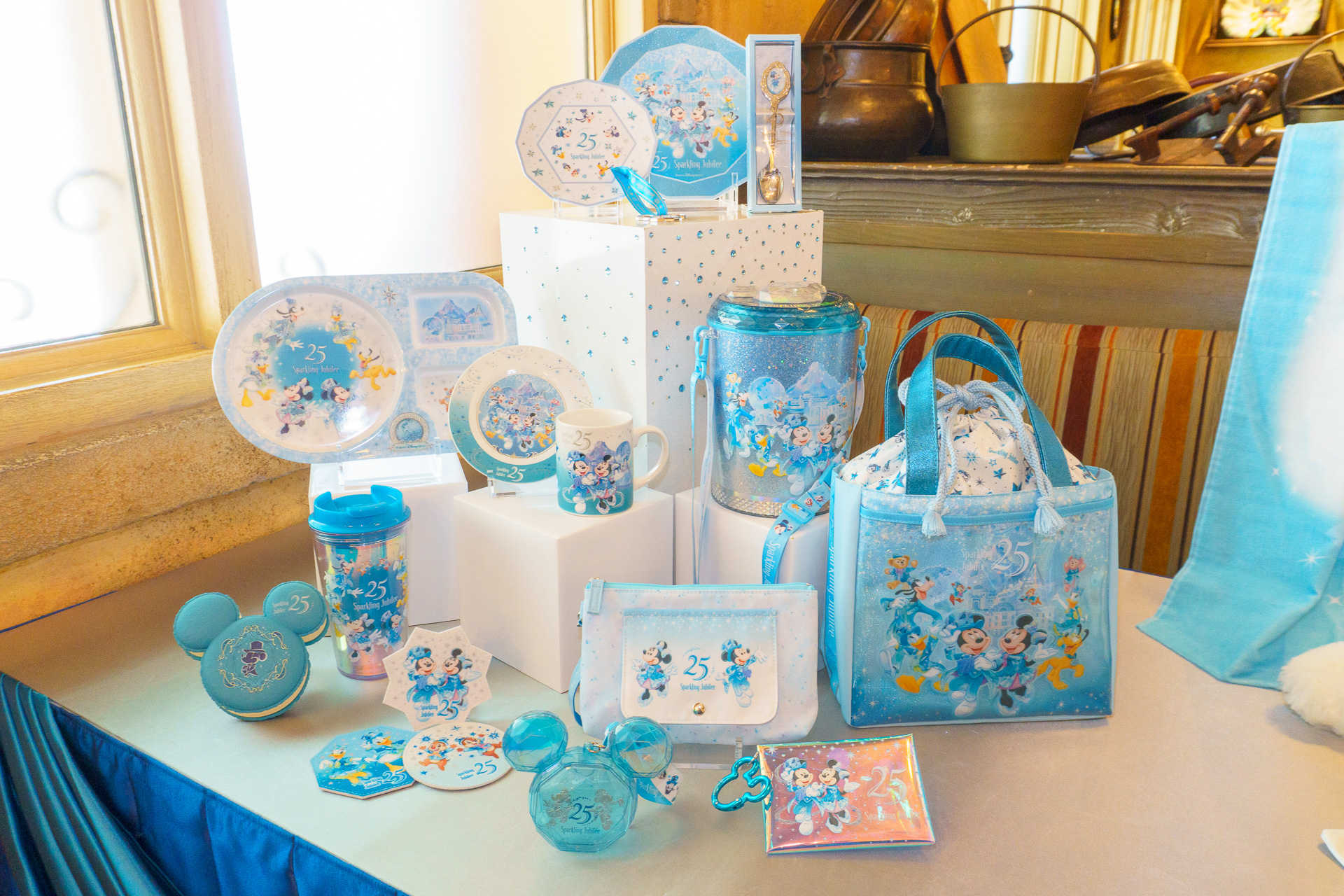 東京ディズニーシー25周年のフードスーベニア本日発売！ 初登場クリア