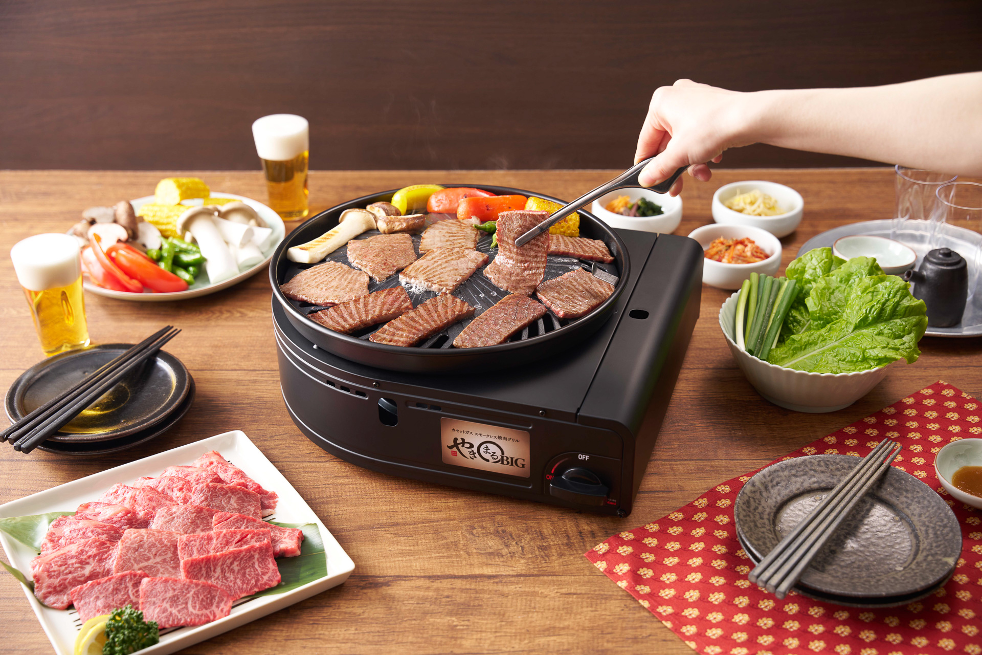 イワタニ、煙の出ない焼肉グリルのビッグサイズモデル「やきまるBIG