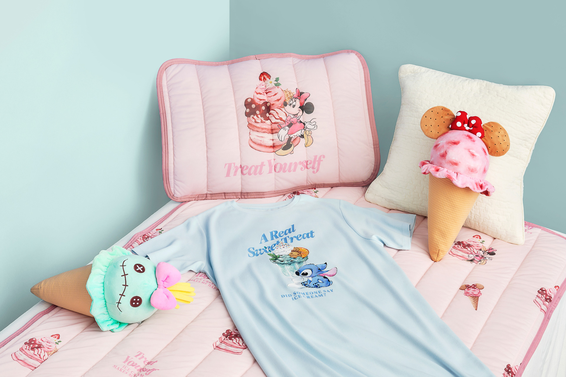 ディズニーの夏を先取り！ひんやりグッズで快適なリラックスタイムを楽しもう