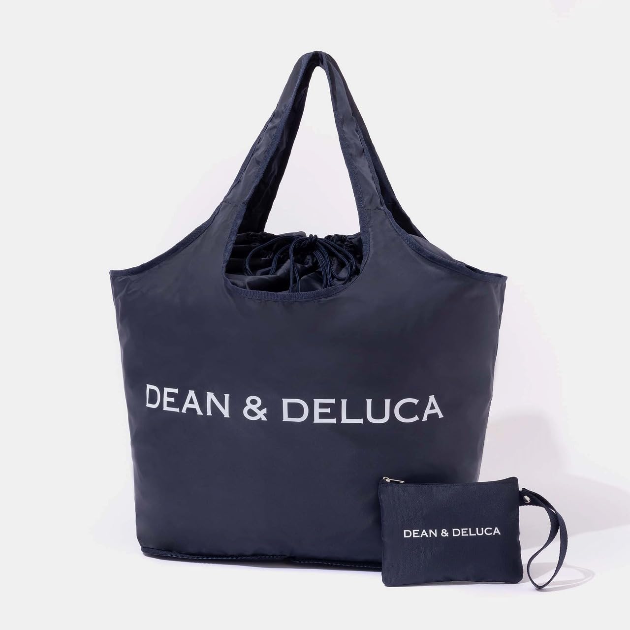 付録は「DEAN＆DELUCA」大きなグローサリーバッグとストラップ付き 