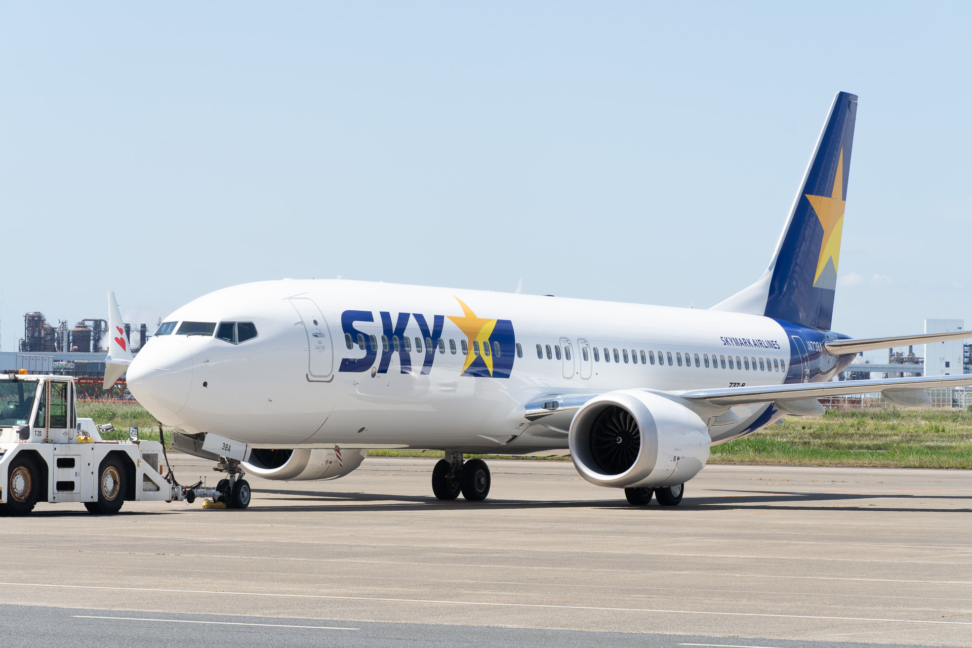 スカイマークの最新鋭機ボーイング 737-8を見てきた！ 薄型シートの