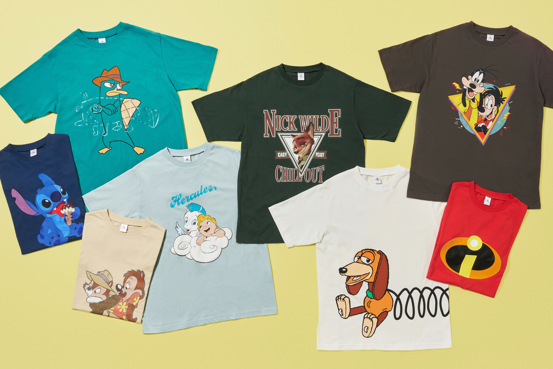 ディズニーストア、夏向けのキャラTを発売！ 大胆にキャラを配置した