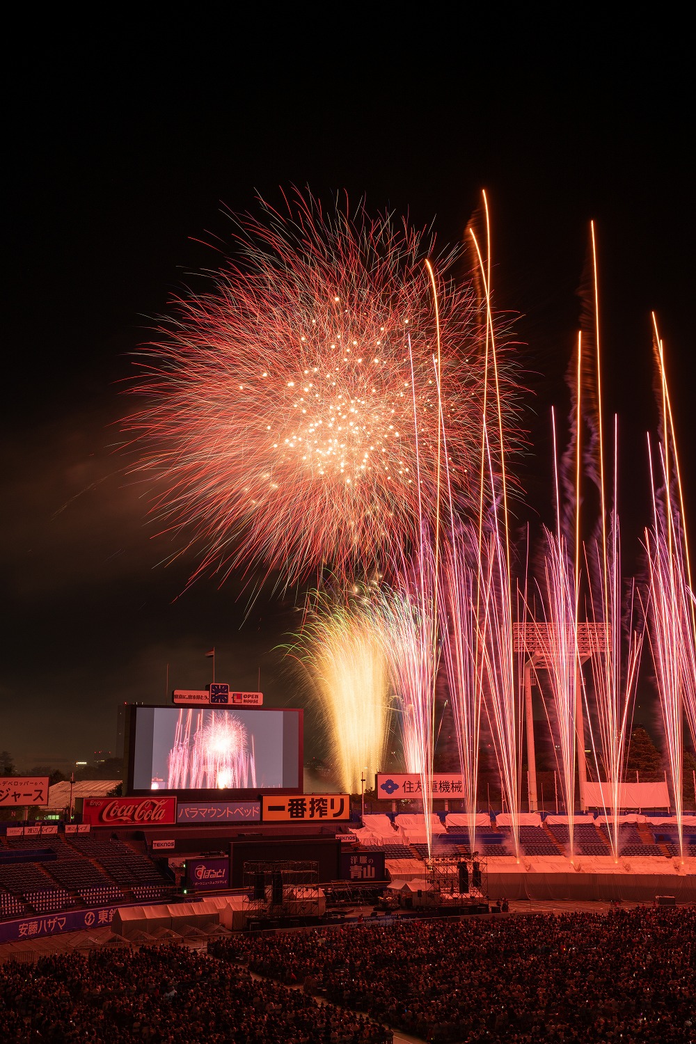 2026 神宮外苑花火大会」8月8日開催決定。今年もアーティストコラボに