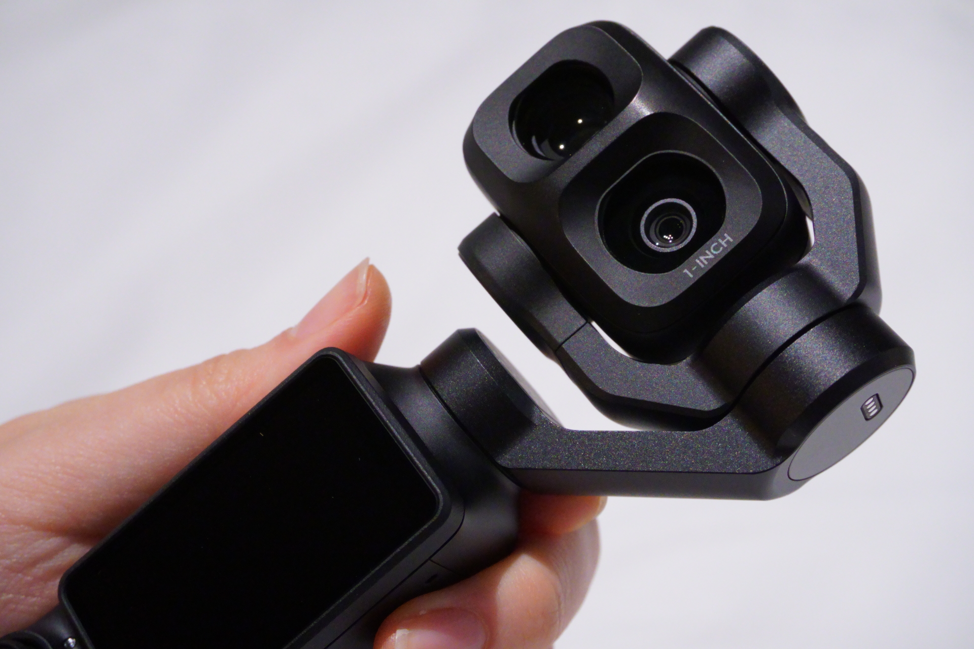 DJI「Osmo Pocket 4P」はズームがすごいぞ！ 実機写真＆スペックまとめ