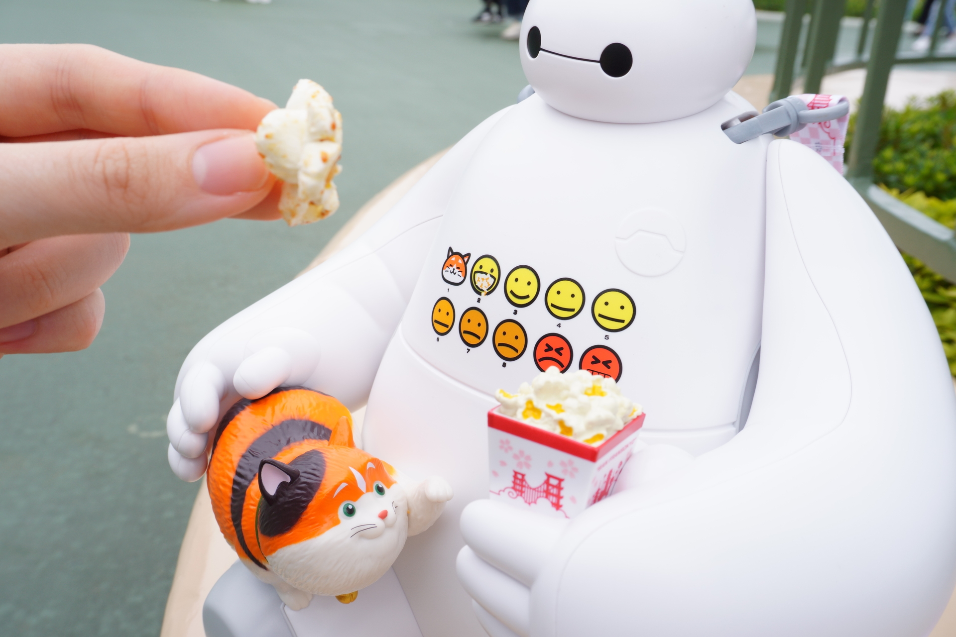 ポーズが変えられる、ベイマックス型ポップコーンバケットを買ってみた