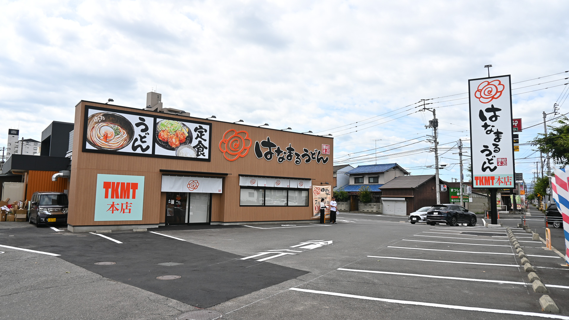 全国420店の総本山！　まもなく開業「はなまるうどんTKMT高松本店」を見てきた