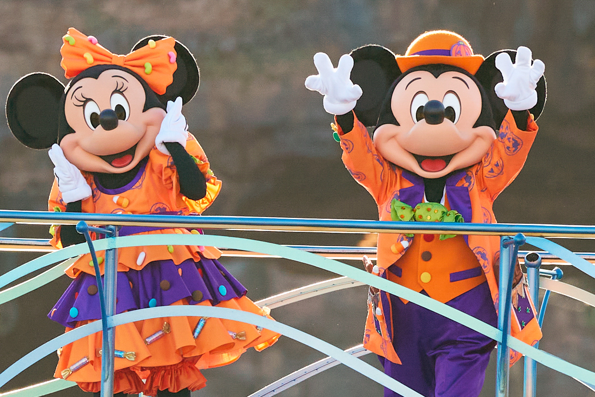 東京ディズニーシーのハロウィーンは明日から！ 水上グリーティングは