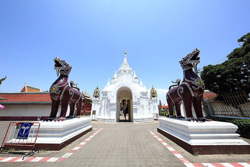 タイ北部の歴史街道を訪ねて ランナー寺院で自らのルーツに触れる旅 前編